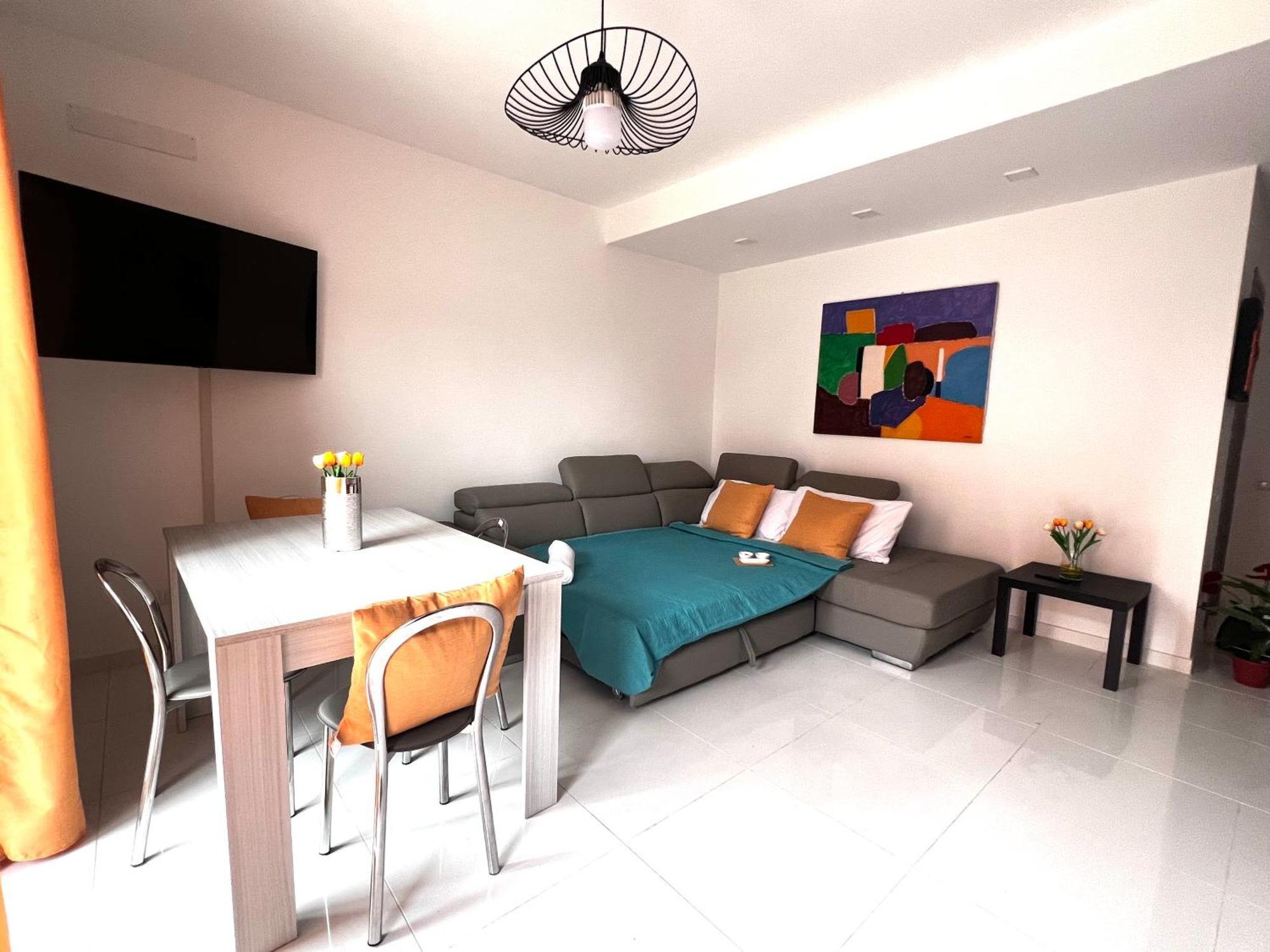 Roma Airport Sky Apartments Фьюмичино Экстерьер фото