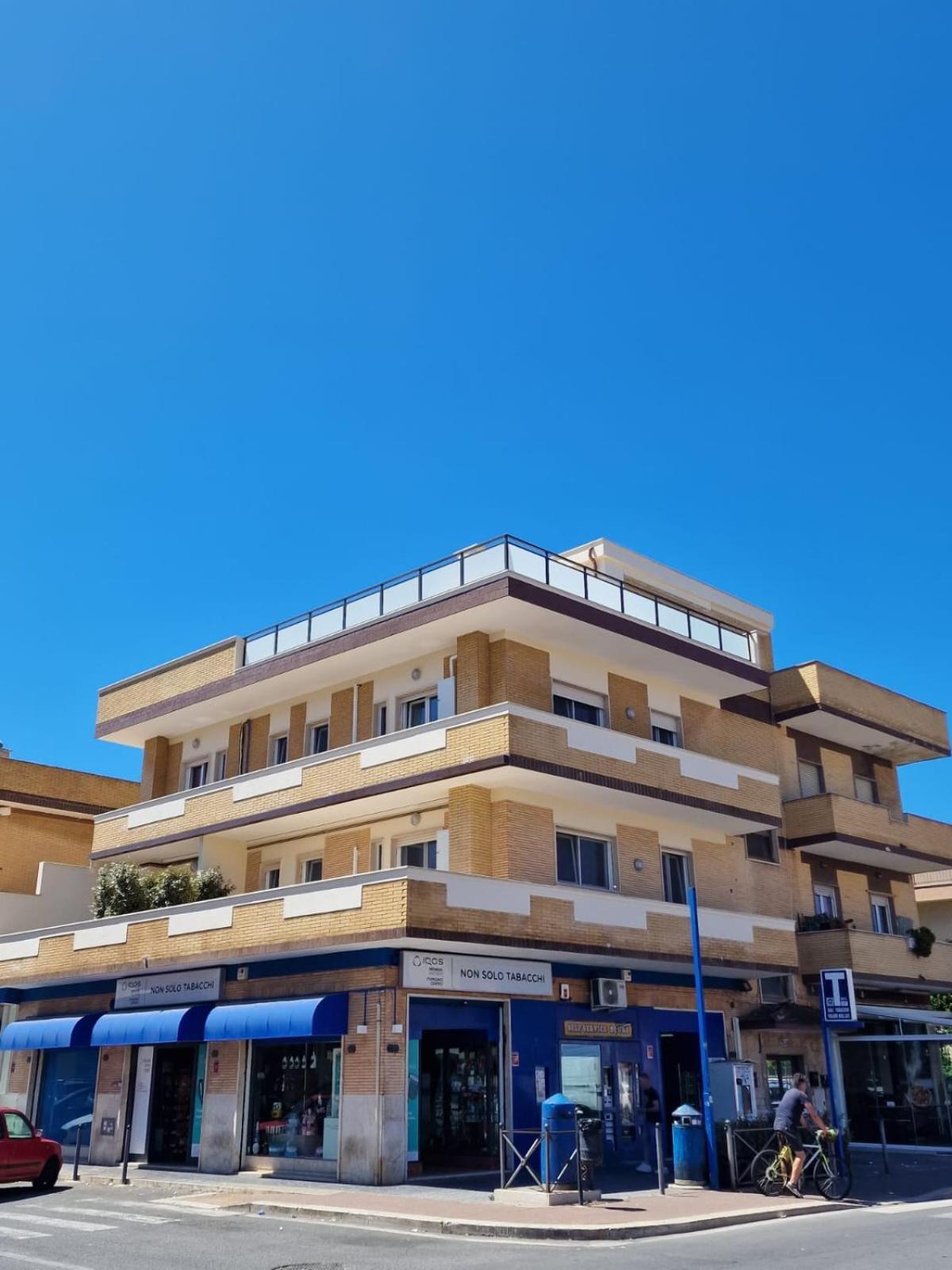Roma Airport Sky Apartments Фьюмичино Экстерьер фото
