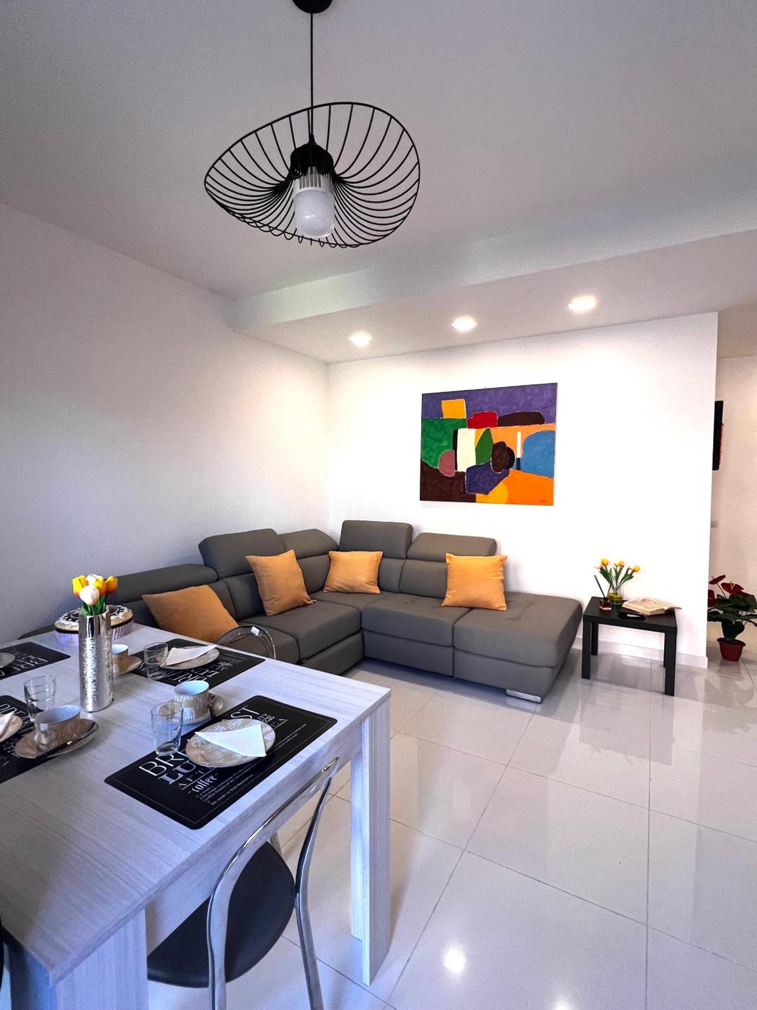 Roma Airport Sky Apartments Фьюмичино Экстерьер фото