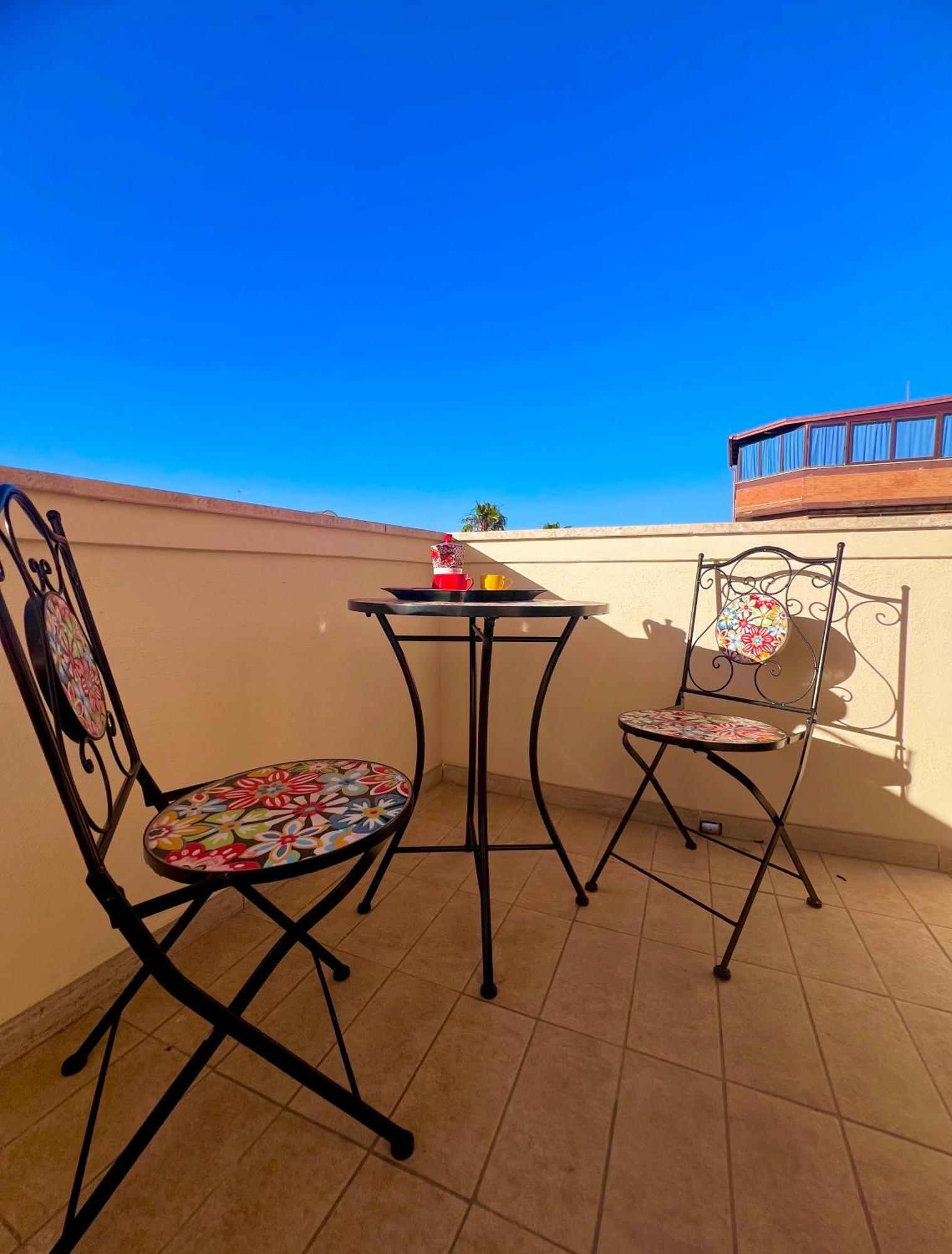 Roma Airport Sky Apartments Фьюмичино Экстерьер фото
