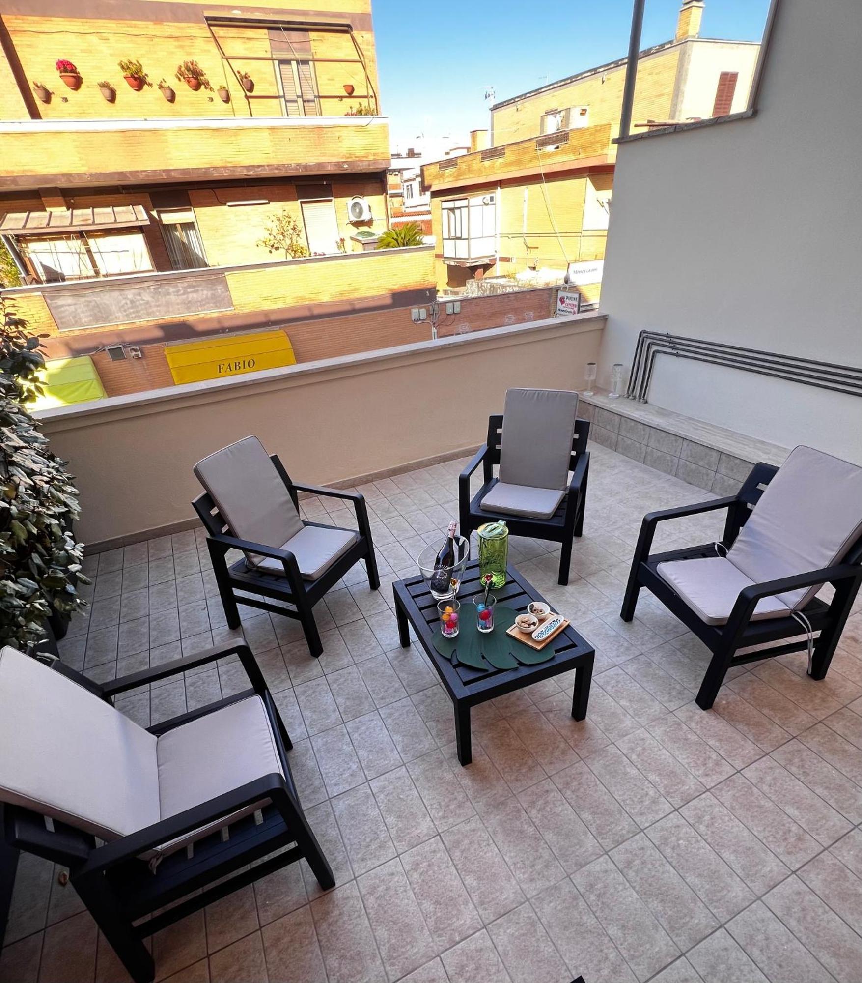 Roma Airport Sky Apartments Фьюмичино Экстерьер фото